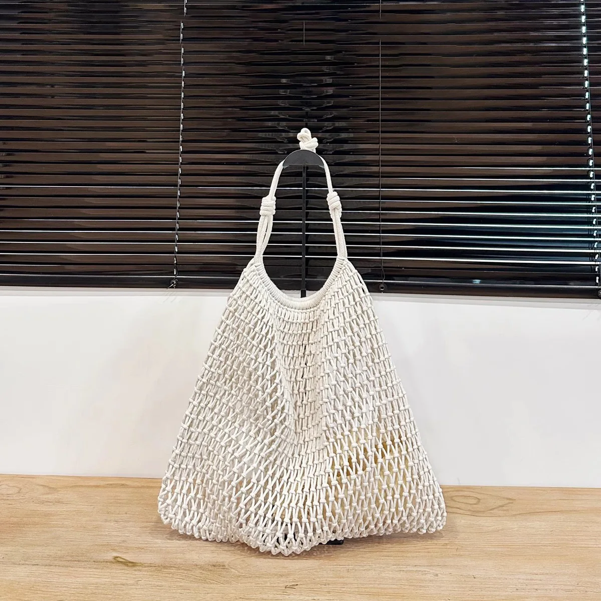 

Casual Hollow Finshnet Large Capacity Tote Bag Drawsting Mesh Women Shoulder Bags Woven Summer Beach Bag Big Shopper Purses