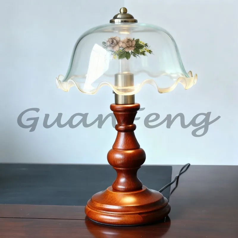 British Style Green Glass Cover Reading Lamp Retro Chinese Study Desk Lamp with Line Switch Solid Wooden Base