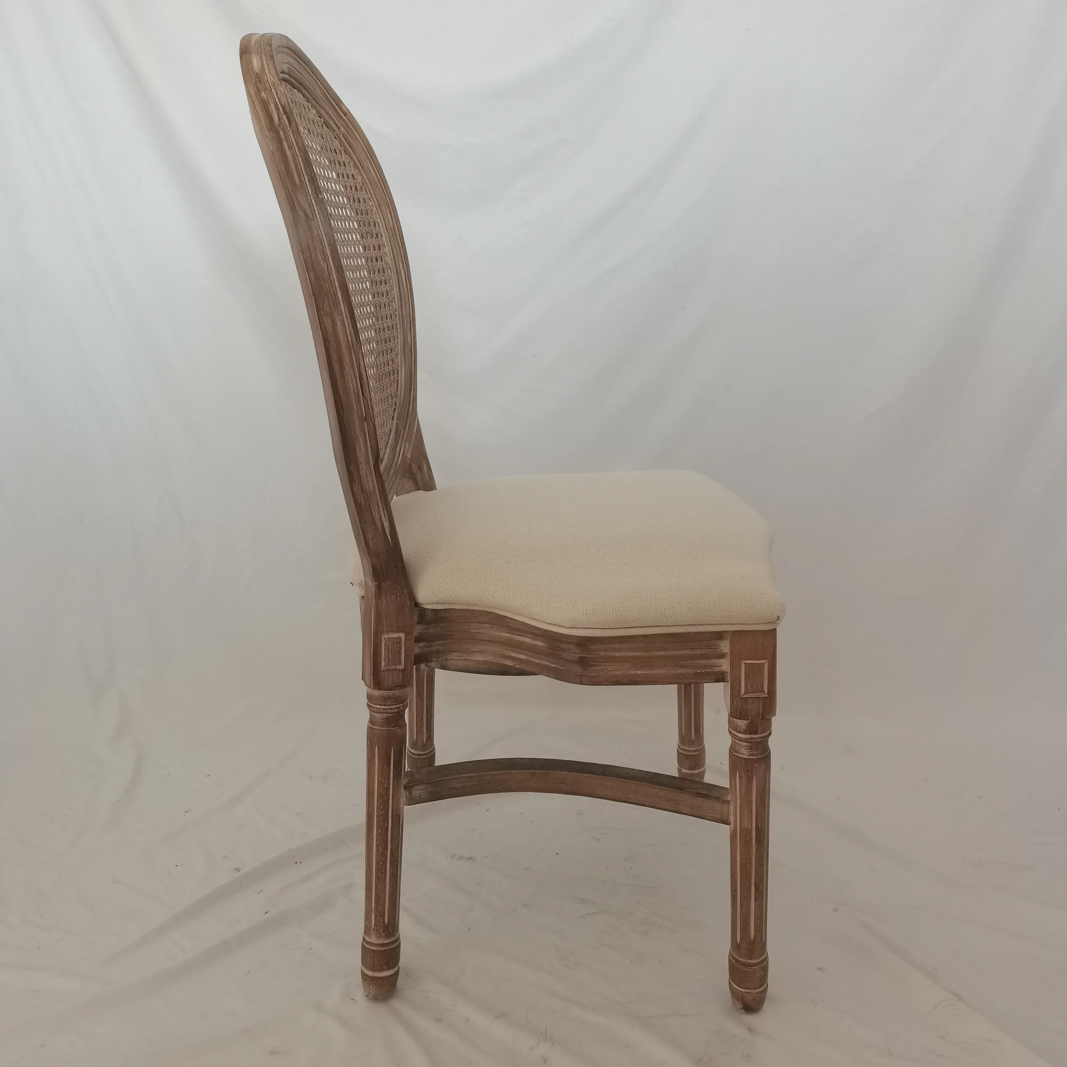 Wholesale High Quality Luxury Stackable Solid Wood Chair with Ratan Back for Outdoor Wedding Louis Chair