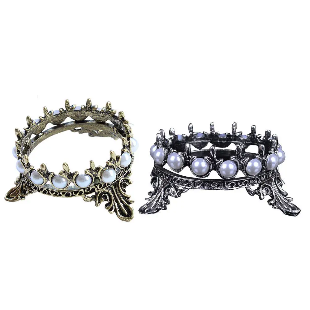 

2Pcs Exquisite Pearl Crown Nail Coloring Brush Holder Sturdy Portable Manicure Tool for Clean Workspace Nail Art Studio