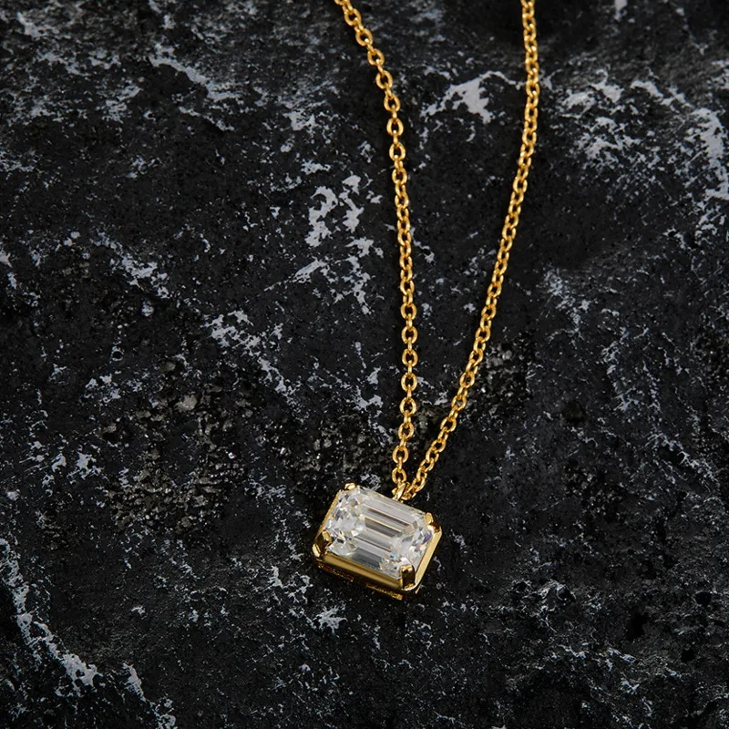 925 silver moissanite emerald cut pendant, exquisite, niche, versatile, high-end necklace accessory