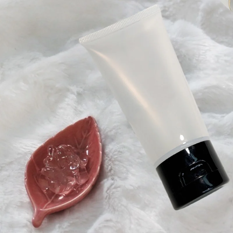 50 قطعة 50 مللي أنابيب ضغط شفافة قابلة لإعادة الملء للكريم اليدوي للغسول مجهزة بغطاء قلاب أسود/شفة قلابة ذات حواف ذهبية بيضاء #4