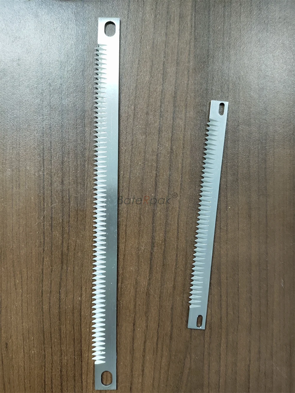 

BateRpak 2pcs Stainless steel cut blade for Tea Bag Sealing Machine,Vertical Packing Machine Knife,Packling Machine Spare Part