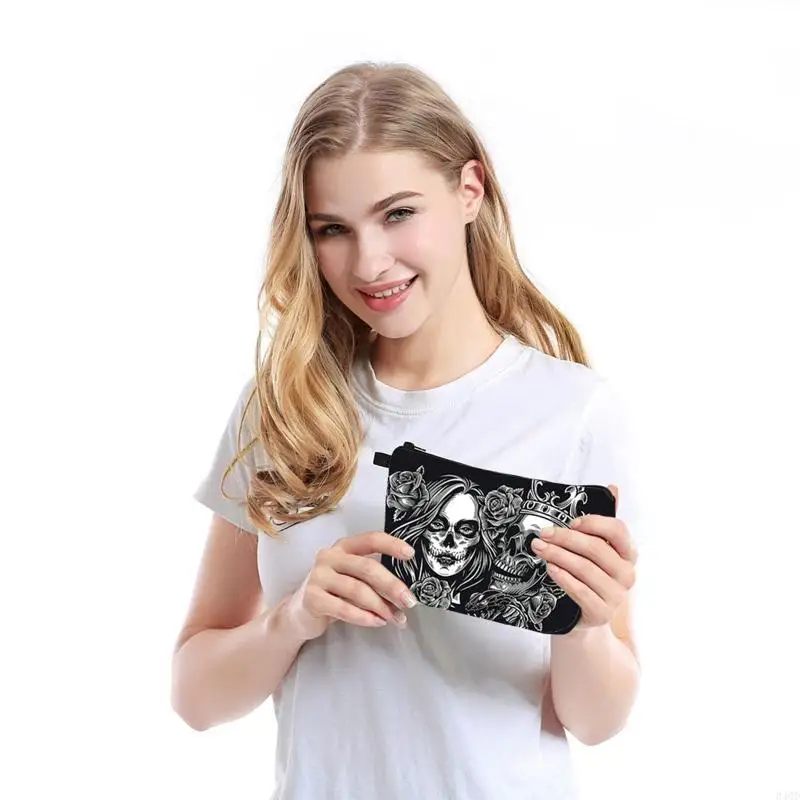 

340D Halloween Travel Toiletry Bag for Women Men Skull Print Cosmetic Makeup Bags
