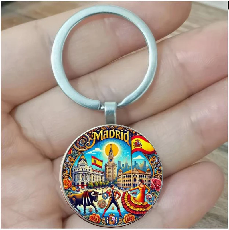 Круглый-брелок-в-стиле-ретро-Мадрид-—-прочный-цинковый-сплав-с-идинскими-достопримечаниями-дизайном-тореадора-и-танцовщицы-фламенко-—