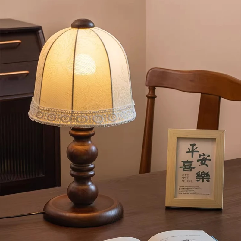 French Vintage Fabric Table Lamp Bedroom Bedside Study Teahouse Living Room American Romantic Art Antique Solid Wood Night Light