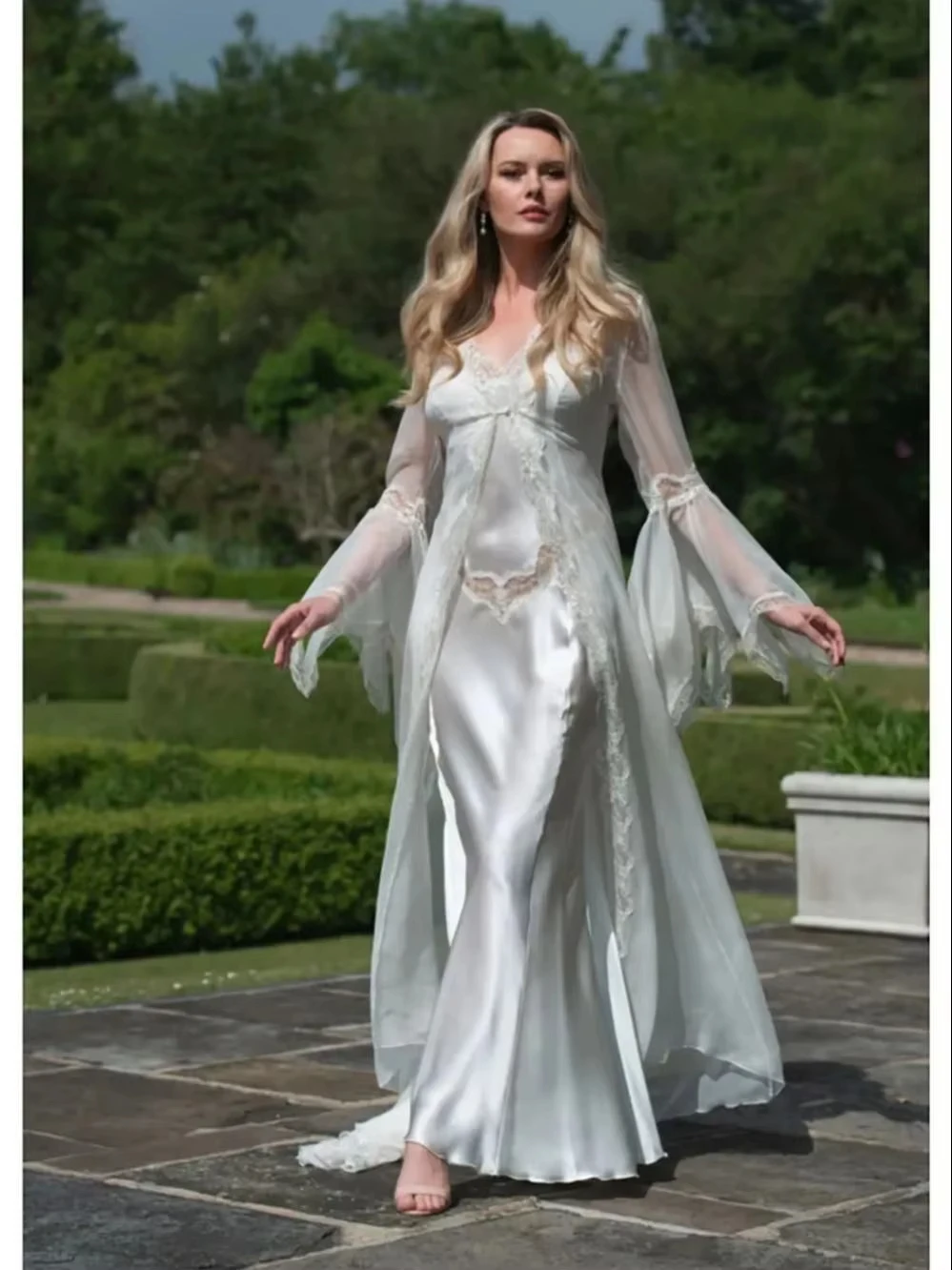 Elegant Sleepwear Women Maternity Appliques Long Sleeve Wedding Bridal Robe Customized Nightgown Pajamas Boudoir Nightwear