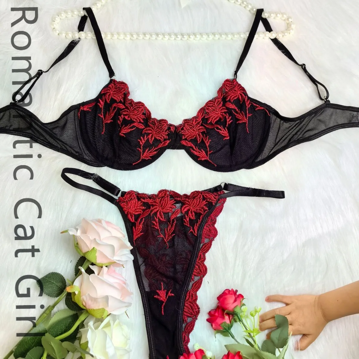 

2025 новое сексуальное нижнее белье, женский сетчатый бюстгальтер с полой вышивкой и цветочной перспективой, сексуальный комплект с бюстгальтером в наличии