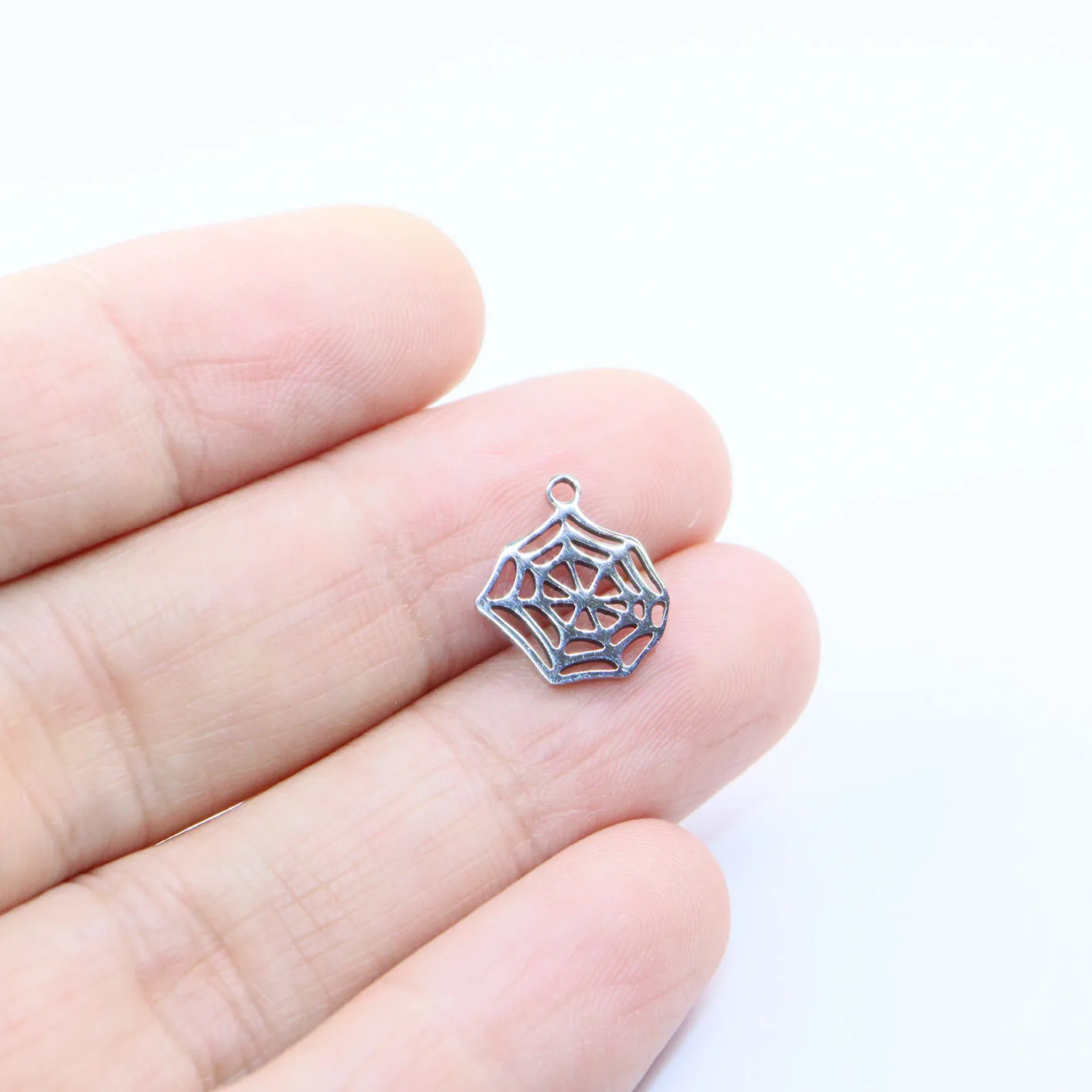 10pcs Stainless Steel Mirro Shiny Spider Web Fashion Jewelry Charms Pendant DIY Handcraft Vacuum Plate Waterproof Antiallergic