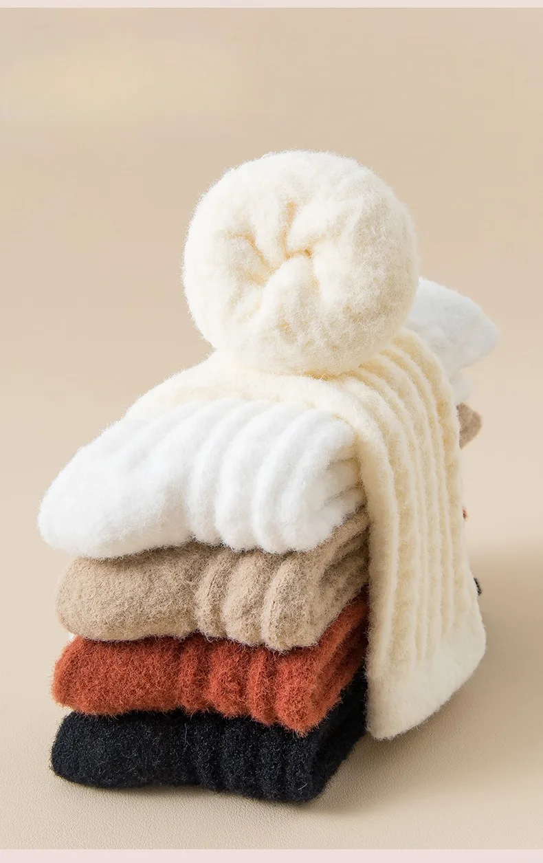 Neue Kühle Frauen Schwarz Weiß Baumwolle Dicke Socke Solide Herbst Winter Warme Dame Weibliche Mittleren Rohr Boden Socken Für Frauen – Detail 5