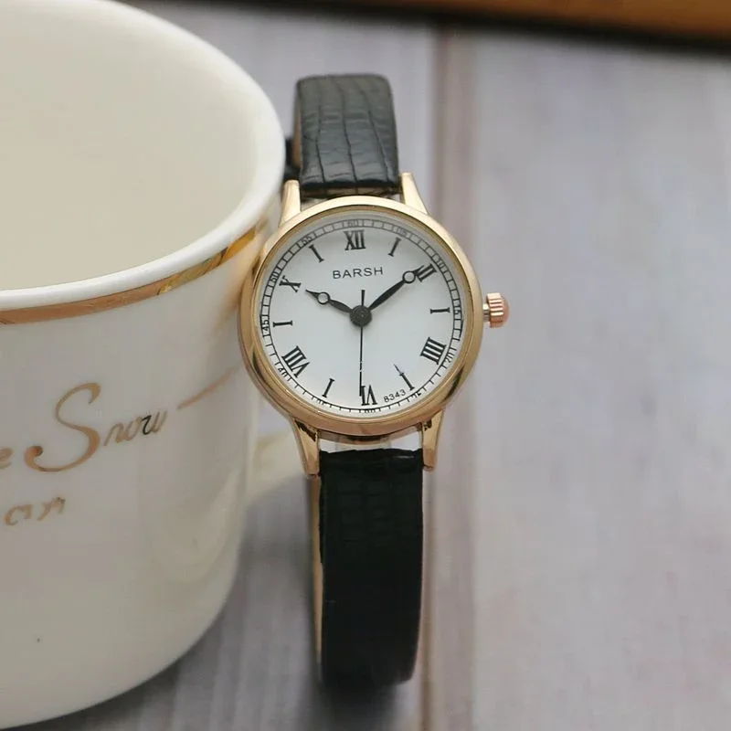 

Simple Women Watches Reloj Mujer Luxury Design Leather Watch Ladies Retro Quartz Wristwatch Womens Small Round Dial Clock