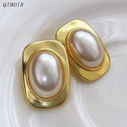 Geometric Metal Cream Pearl Post Earrings For Women Fashion Jewelry Party Accessories Simple Elegant Design New Style Gift C1518