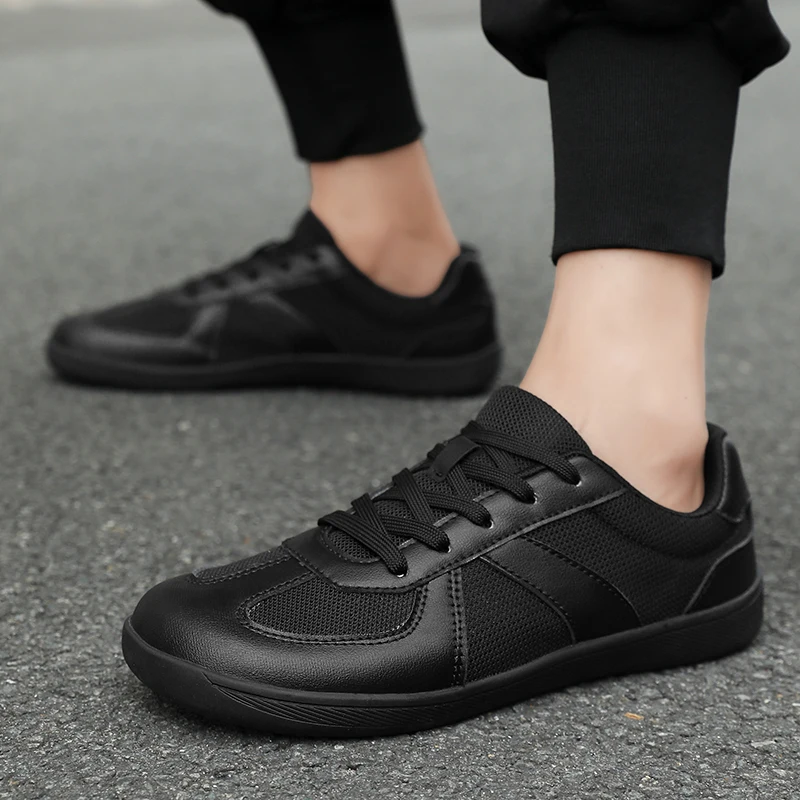 

Повседневная обувь с широким носком в этническом стиле и вышивкой для мужчин, льняные весенние кроссовки в китайском стиле, мужские винтажные модельные туфли на плоской подошве со шнуровкой