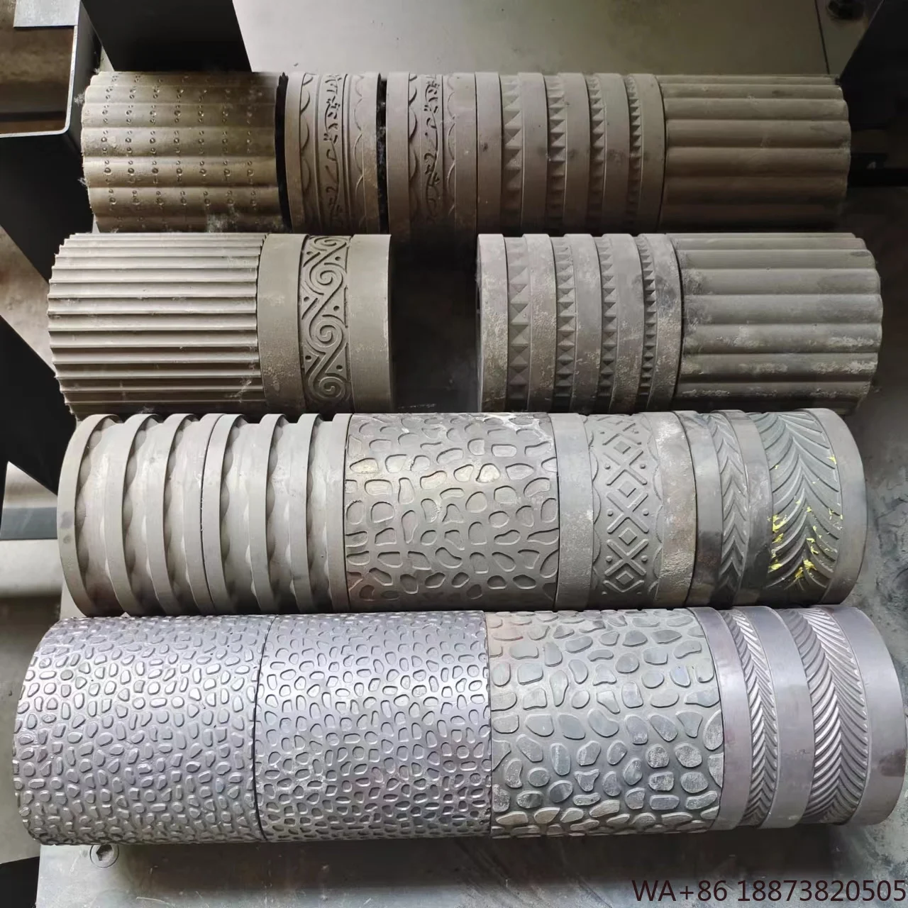 استخدام النبات آلة التزوير الباردة اليدوية المزخرفة المعدنية سهلة التشغيل لتصنيع المكونات الأساسية التي تحمل لـ #3