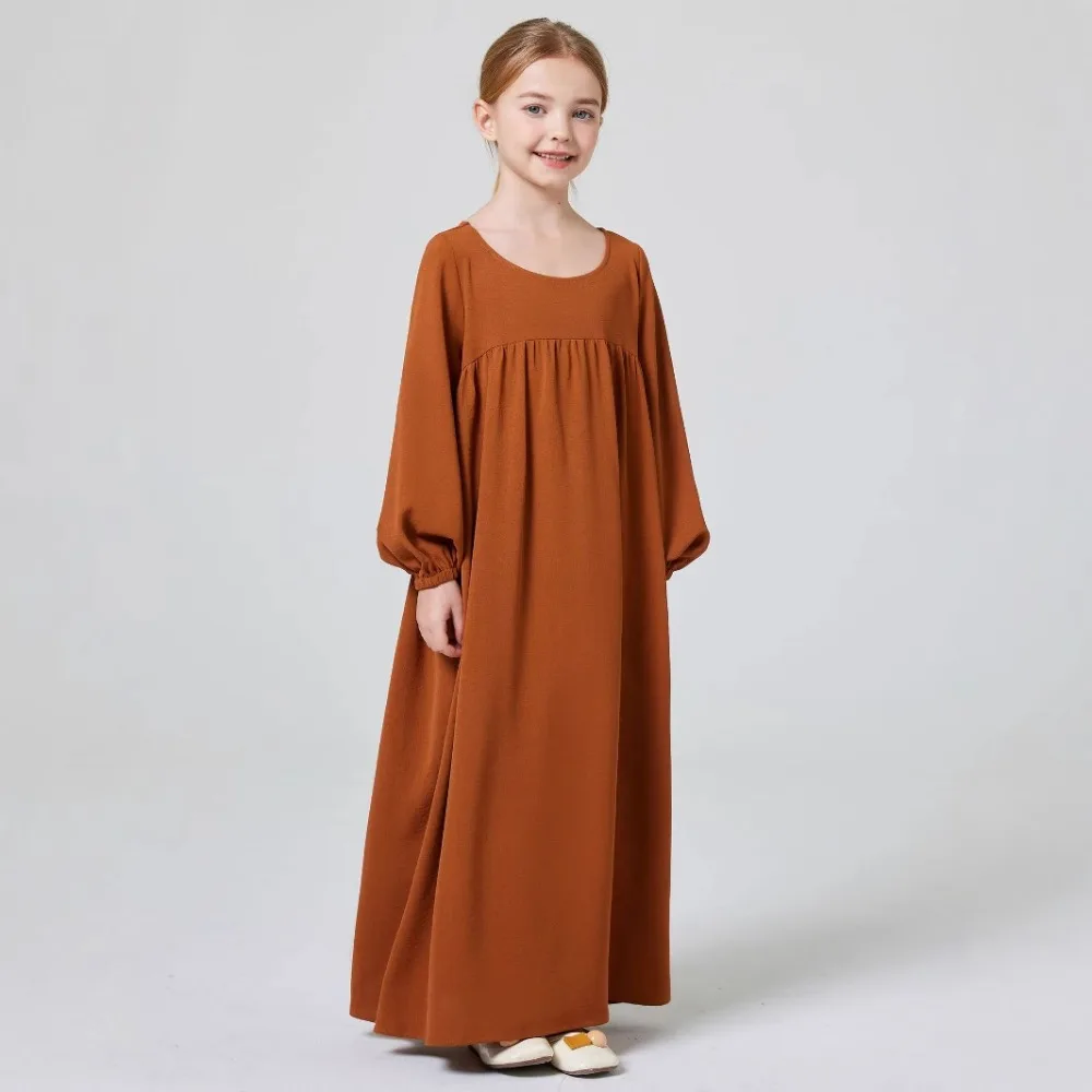 Abito plissettato tinta unita con scollo tondo da ragazza mediorientale Abaya |   Abito tradizionale arabo in cotone e lino