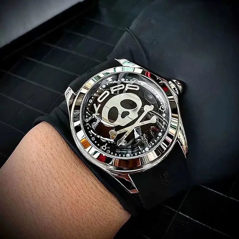 

Men's Watch Machinery Brand Trend Personality Large Dial Men's Watch Waterproof High Value