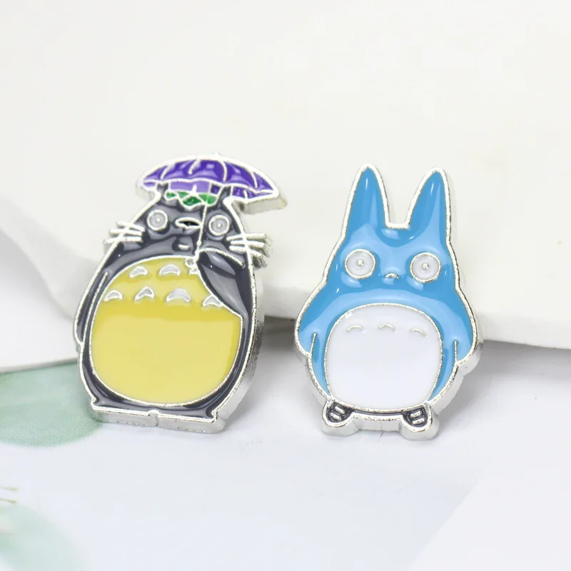 انمي ياباني لطيف هريرة بروش ظهره قبعة التلبيب المعادن شارة مينا تأثيري اكسسوارات الدعائم الرجال والنساء بروش هدية