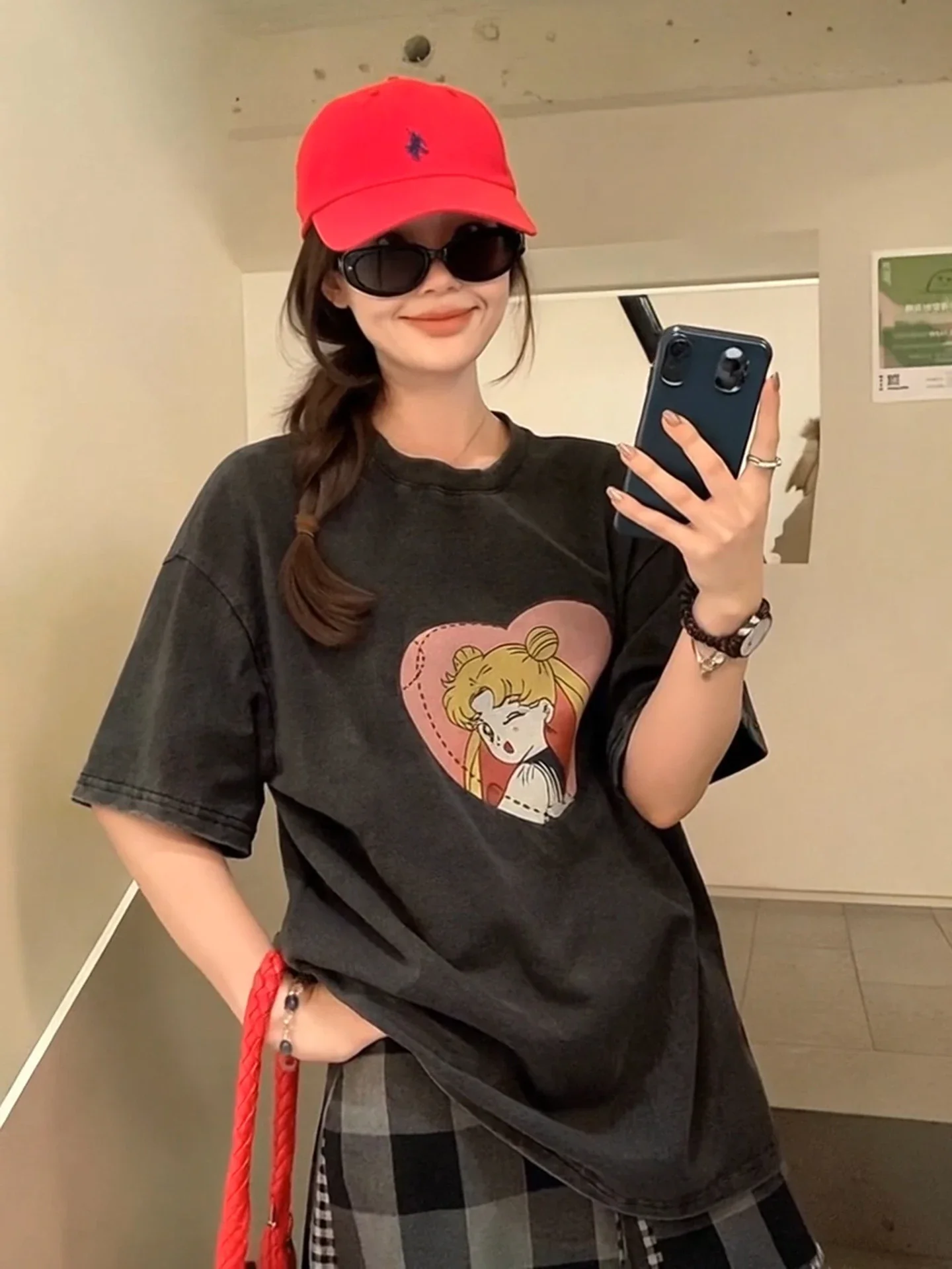 

2025 New Hot American Retro Trendy Brand Sailor Moon Printed Short-sleeved T-shirt 2025 Summer New Loose Casual Crew Neck Top