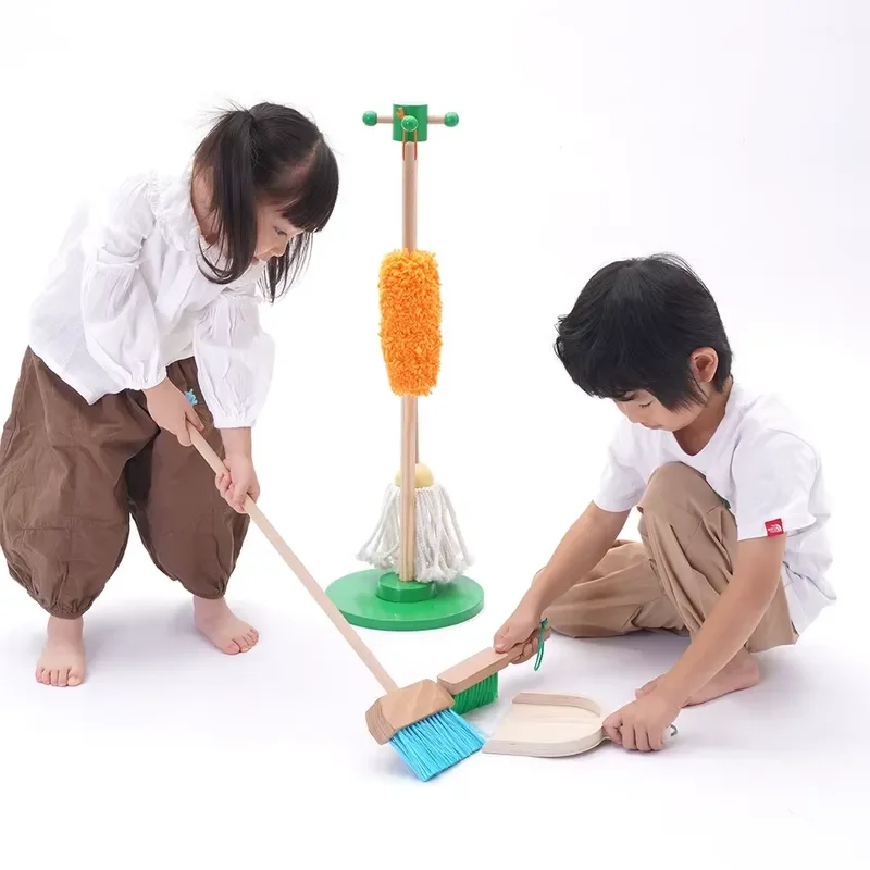6PCS Wooden Cleaning Set Pretend Play Housekeeping Toys Early Education Role Play Game for Kids Easy Storage Natural Wood Toy
