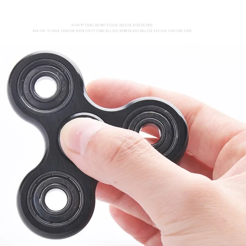 Triangle Hand Spinner Aluminum Alloy Silent Fidget Spinner R188 Bearing Turn for 6 Minutes Adult Toy Office Stress Relief Toys