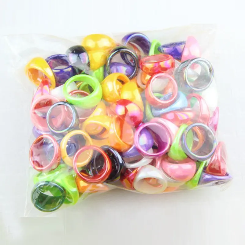 20pcs Women\'s Ring Candy Color Round Acrylic Resin Jewelry Rings for Girls Fashion Travel Jewelry Gifts