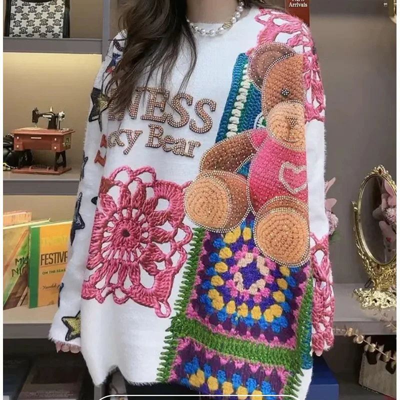 2025 nuevo Otoño Invierno suéter de mujer de manga larga bordado oso caliente diamante más terciopelo grandes camisetas cálidas