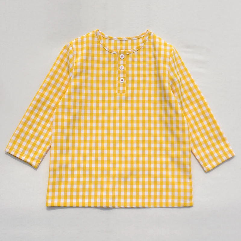 Variant: collarless tee