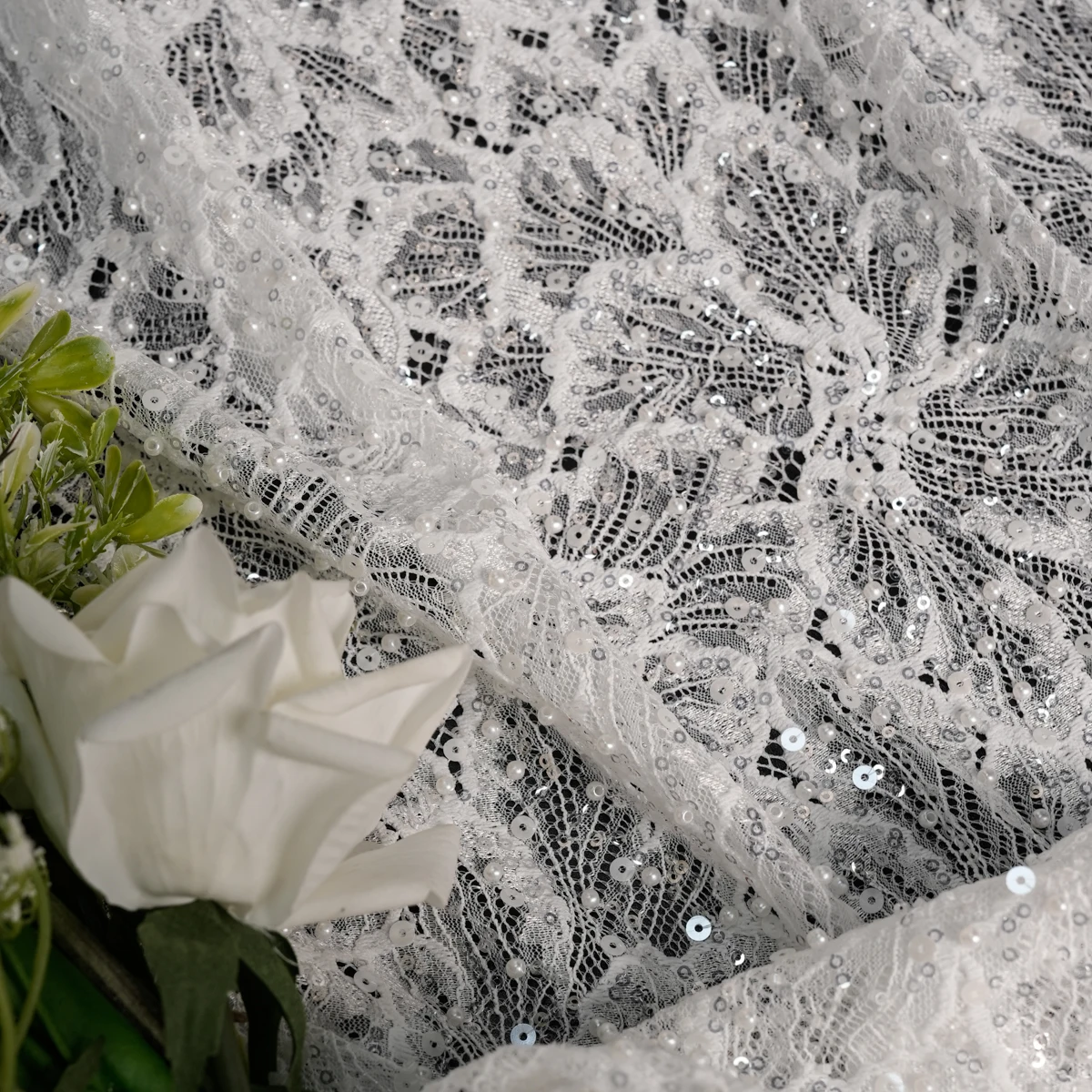 Luxury Beaded Lace Fabric Featuring Fashionable Floral Patterns, Create the Perfect Wedding Dress