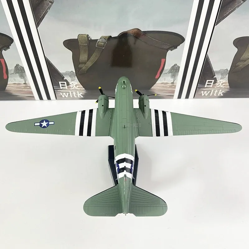 Diecast 1/100 Scale US C47 Transport Fighter Aircraft Alloy Military Model Airplanes For Collection Desktop Ornaments With Stand
