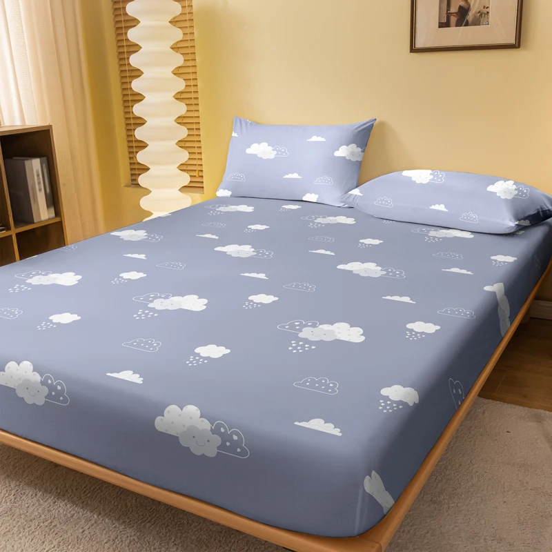 1 Einfaches, modernes, lustiges, lächelndes Gesicht, wolkenbedrucktes, mattes Spannbetttuch, Bettdecke mit Schlafzimmerbedruckung, Bettwäsche (ohne Kissenbezüge)