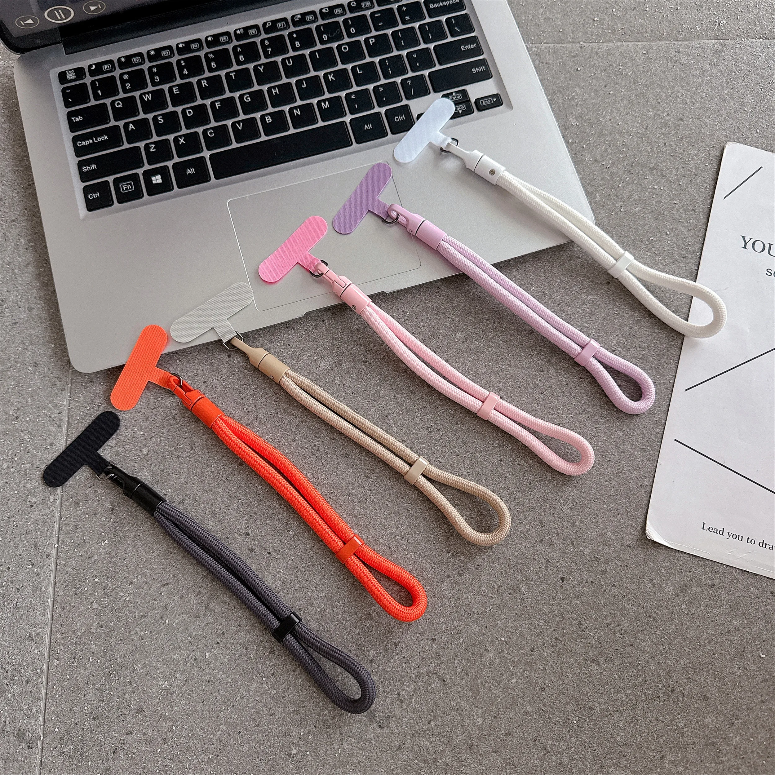 

Ремешок-держатель на запястье с креплением для смартфонов: браслет-темляк для телефона, антивандальный ремешок для использования без рук