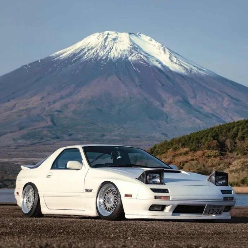

Подходит для Mazda RX-7 FC FC3S: капот, двери, треугольные элементы, пороги, панель люка, боковые пороги.
