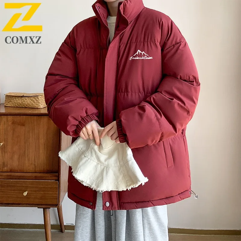 COMXZ الرجال الشتاء سترة العلامة التجارية الفاخرة فضفاضة مريحة المشي لمسافات طويلة التسوق الحشو معطف 2025 في الهواء الطلق الحد الأدنى القطن وسادة مبطنة