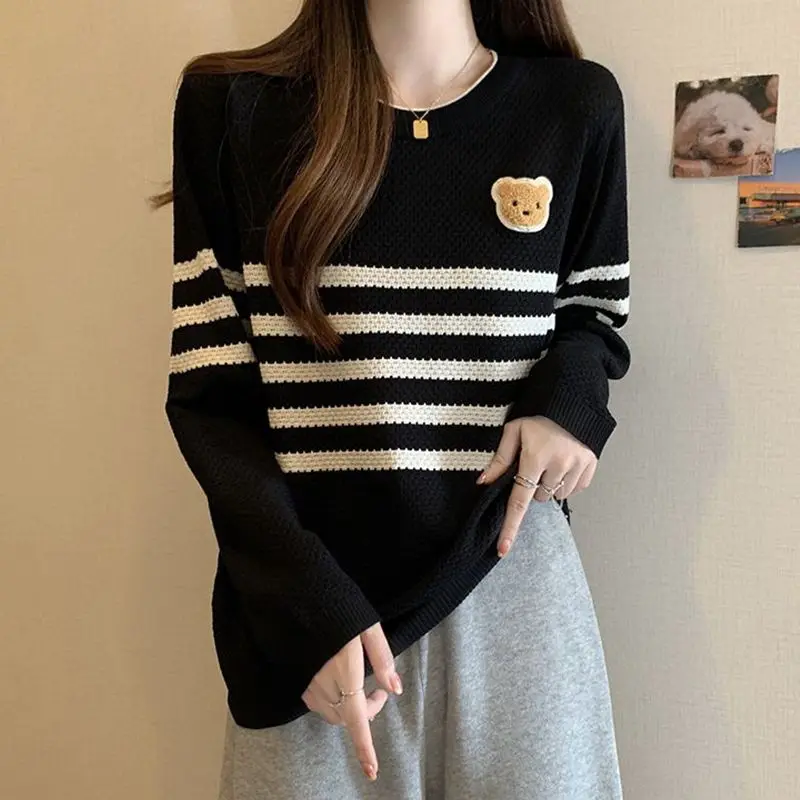 Preppy Style Autumn Women\'s Sweaters O-Neck Striped Cartoon Screw Thread Fashion Casual Loose Long Sleeve Pullovers Knitted Tops