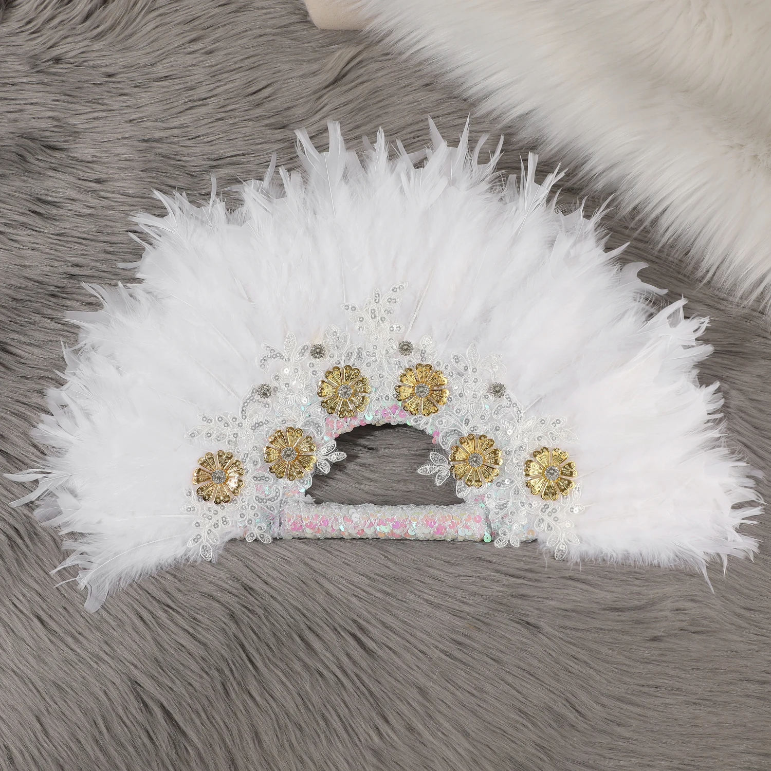 Elegante abanico de plumas, para la novia y las damas de honor para agregar un toque de estilo romántico, así que todos los momentos se convierten en mí eterna.