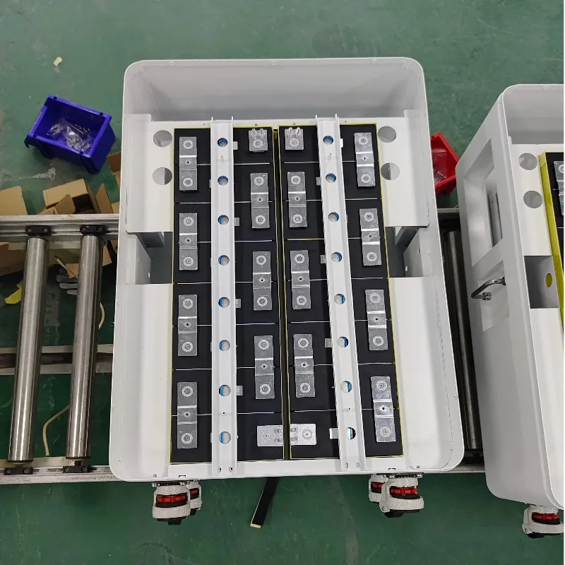 Picture 5: 48V 300Ah 15KWh UPS Emergency Home ESS 10ms Switch Time Fireproof Grade Stackable Lithium Battery for Medical Device Backup