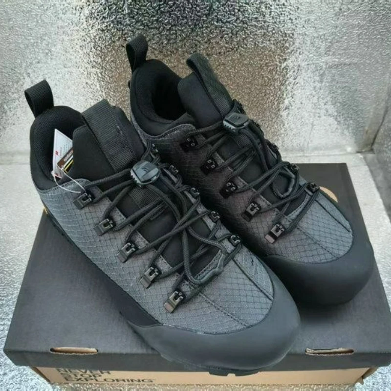 2025 Scarpe da trekking di vendita calda per uomo Scarpe da trekking antiscivolo Scarpe da trekking da uomo firmate di marca Scarpe da arrampicata di alta qualità