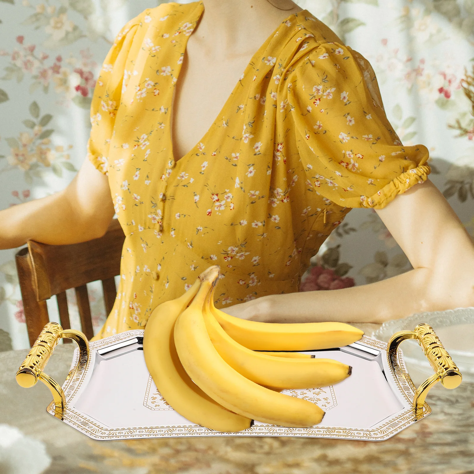 

Elegant Carved Fruit Large Snack Serving Plate Stainless Steel Household Decorative Metal Food Tray For Kitchen Dessert Dried