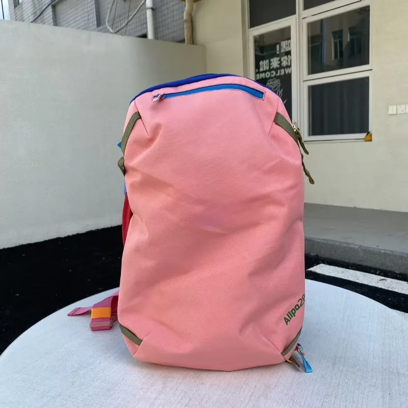 2026 Autumn/Winter New 28L Large Capacity Casual Lightweight Backpack for Men and Women Outdoor Sports Mountaineering Backpack