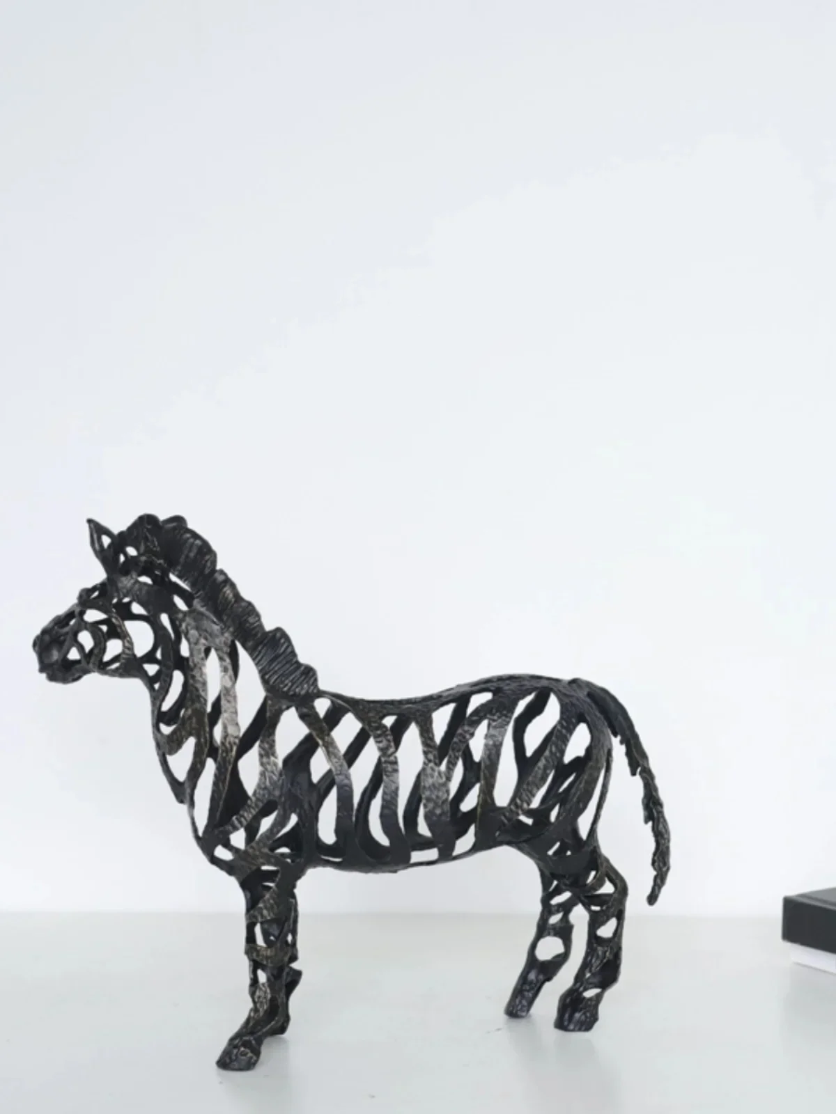 Giraffe zebra decoration, hollow animal home office decoration