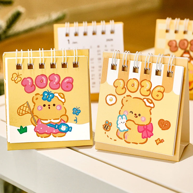 Kalender Meja Custard Bear 2026, Kalender Portabel dengan Spiral, Perencana Jadwal, Dekorasi Meja, Perencana Harian, Perlengkapan Kantor dan Sekolah