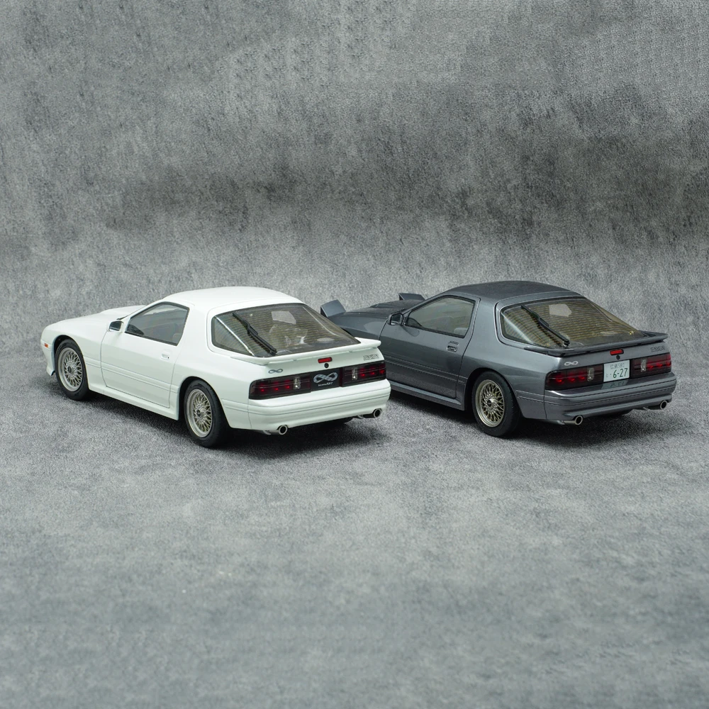 WHELART 1:18 modèle de voiture entièrement ouvert en alliage RX7 FC3S exclusif pour la Collection d'exposition HEC de pékin