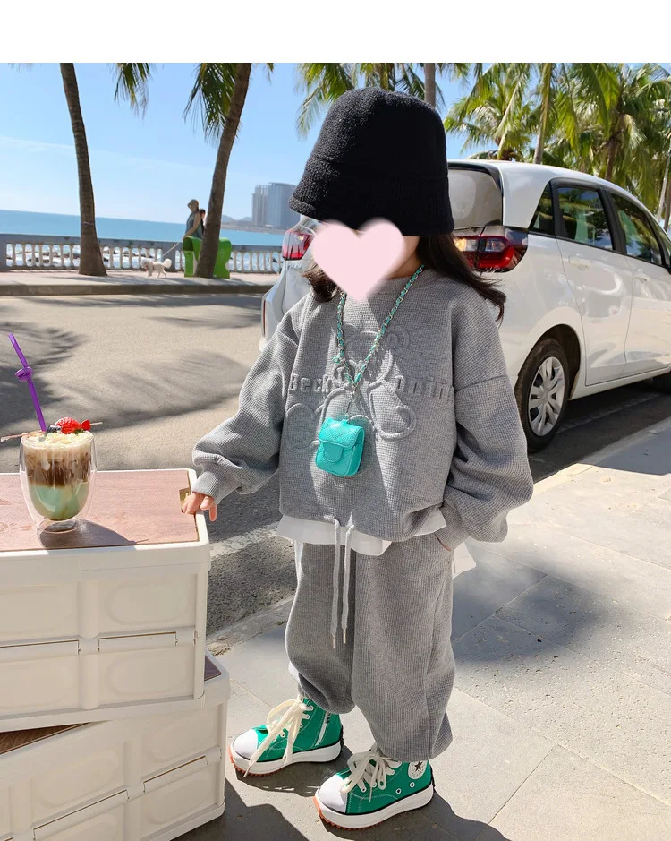 2026 Frühling Kinderkleidung Rundhals-Langarm-Pullover für Jungen und Mädchen Trendige Baby-Mode Kinderbekleidung 2-teilig – Detail 37