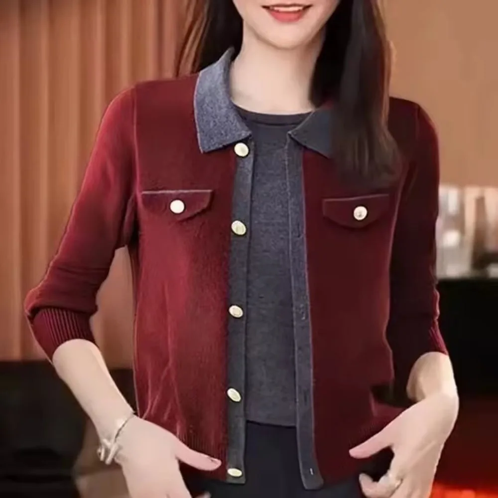 

Spring Autumn New Pullover Fake Two-Piece Color-Blocked Sweater For Women Fashion Outer Wear POLO Lapel Loose Short Knitted Top