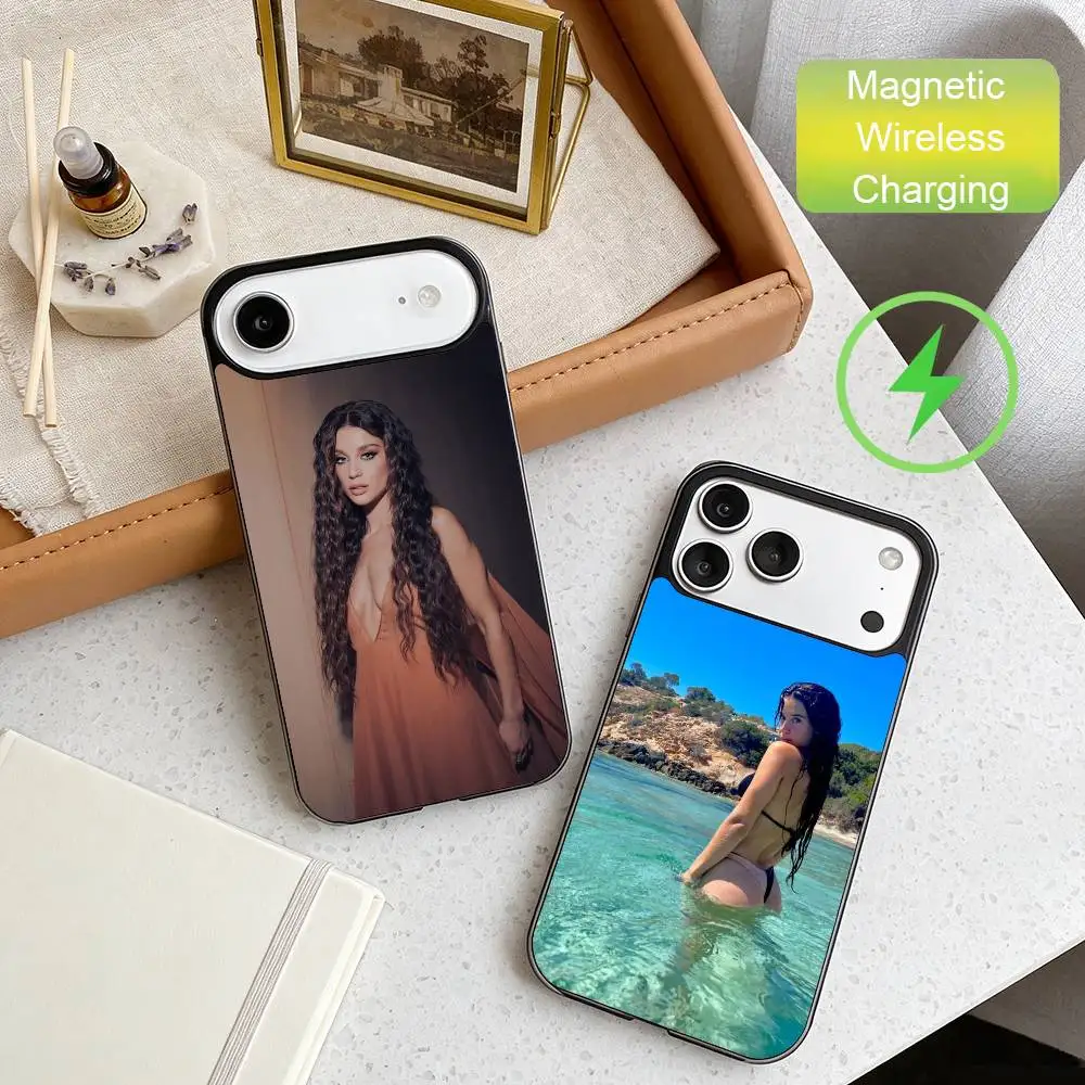 

Spanish actress M-Maria Pedraza Phone Case For iPhone17,16,15,14,13,12,11 Max Black Wireless Charging Protecitve Cover