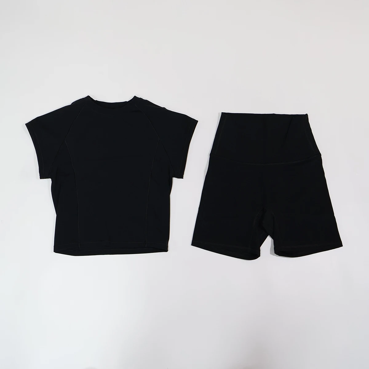 Sommer Damen Zweiteiliges Fitness-Set Kurzärmliges Schnelltrocknendes Yoga-Outfit für Outdoor-Laufsport Damen 2-Teiliges Sportset – Detail 3