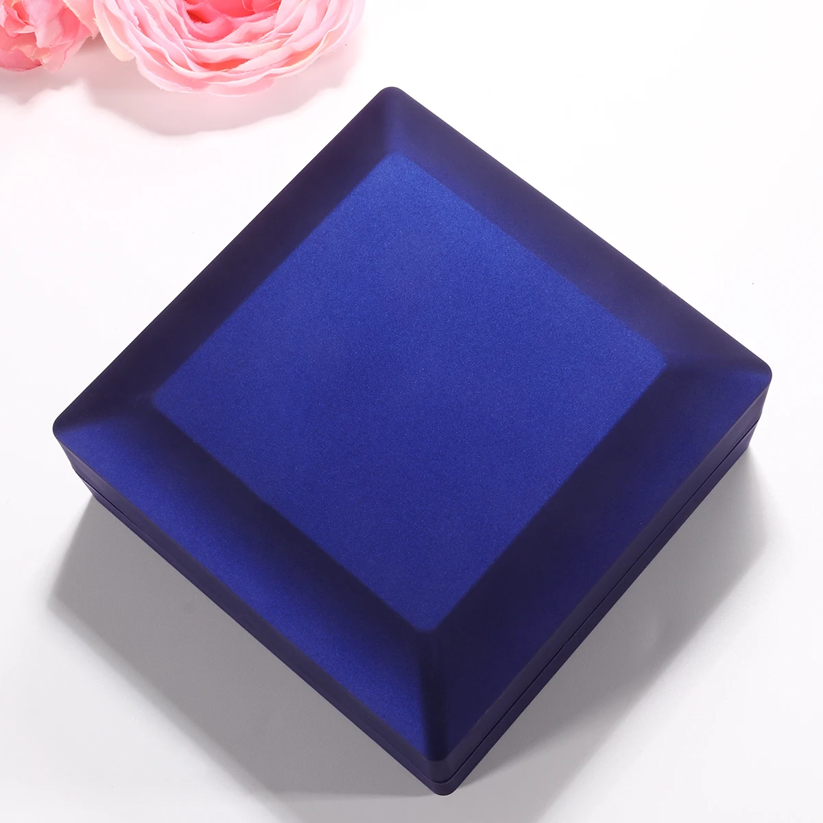 

LED Lighted Jewelry Gift Box Lighting Bangle Bracelet Box Holder Case with Light for Jewelry Display (Blue)