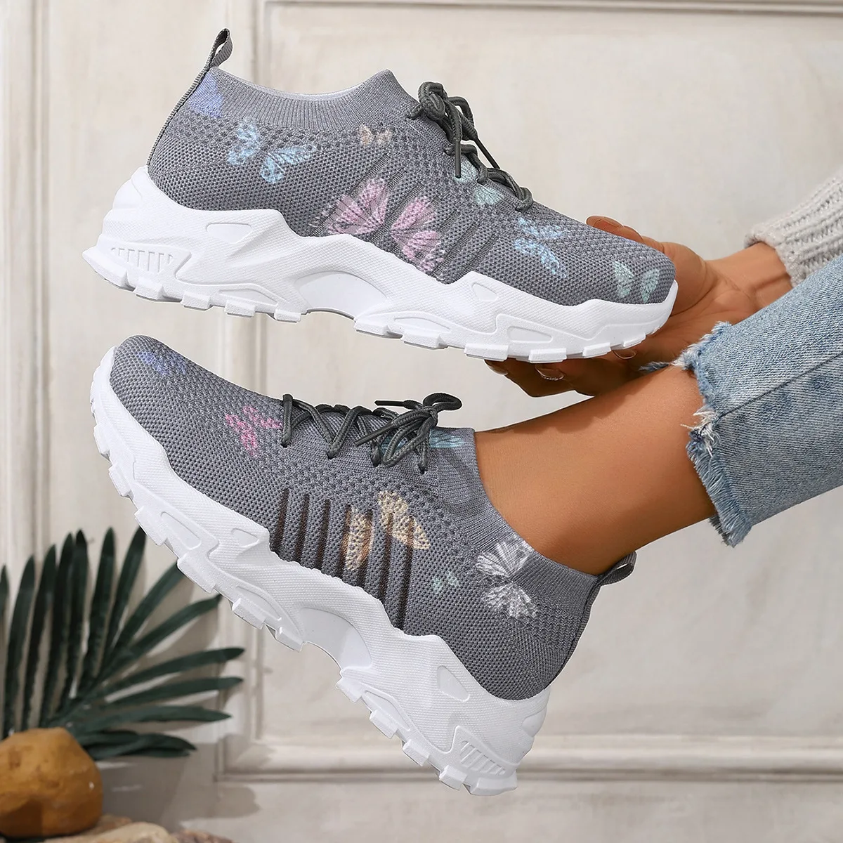 

Женская универсальная нескользящая износостойкая спортивная легкая спортивная дышащая обувь большого размера с галстуком-бабочкой