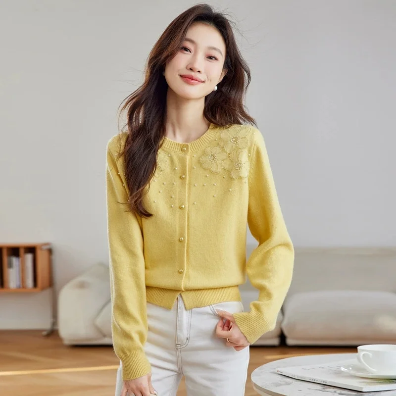 سترة مشغولة من الصوف المرأة 2025 جديد ربيع الخريف فضفاضة ارتداء النمط الأجنبي سترة قصيرة معطف السيدات سترة بأكمام طويلة