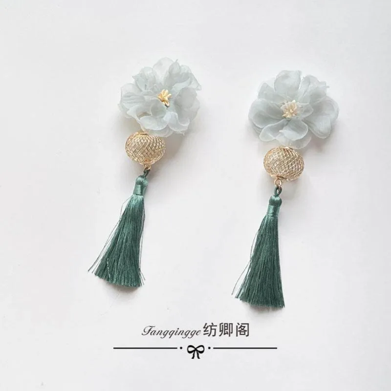 Ancient Chinese Hanfu New Year Hair Clip Tassel Lantern Song Ming Silk Flower Pair Handmade Daily Wear Festival Gift for Women